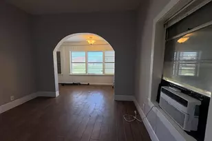 1213 28th St, Galveston, TX 77550 - Photo 10