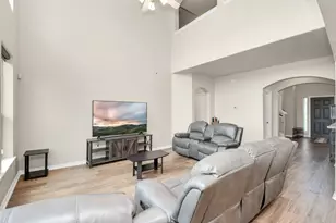 2703 Lakecrest River Dr, Katy, TX 77493 - Photo 4