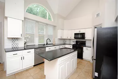12427 Carlton Oaks Street, Tomball, TX 77377 - Photo 10