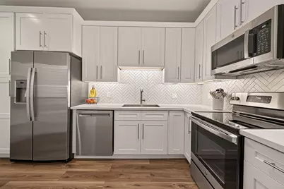 3330 Las Palmas Street #22, Houston, TX 77027 - Photo 8