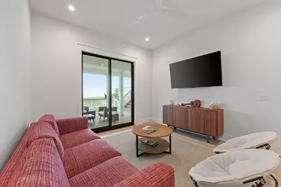 10818 Sweetwater Cove Boulevard, Galveston, TX 77554 - Photo 18