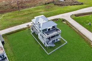10818 Sweetwater Cove Blvd, Galveston, TX 77554 - Photo 28