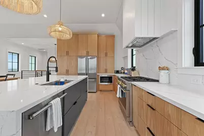 10818 Sweetwater Cove Boulevard, Galveston, TX 77554 - Photo 10