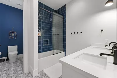 10818 Sweetwater Cove Boulevard, Galveston, TX 77554 - Photo 16