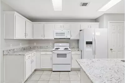 230 Blushwood Place, The Woodlands, TX 77382 - Photo 10