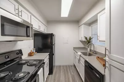 11715 S Glen Drive #1104-1, Houston, TX 77099 - Photo 6