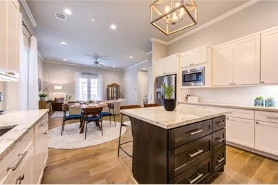10918 Brookeshire Chase Lane, Houston, TX 77043 - Photo 12
