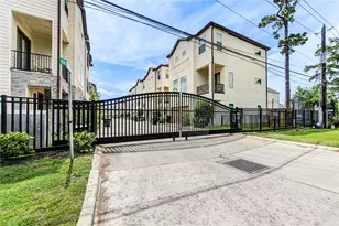 10918 Brookeshire Chase Ln, Houston, TX 77043 - Photo 26