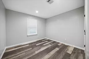 1894 Dolly Wright St, Houston, TX 77088 - Photo 14