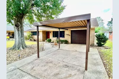 1208 Miles Street, Rosenberg, TX 77471 - Photo 2