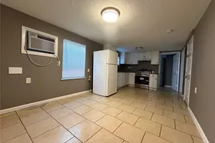 4505 Avenue K, Galveston, TX 77551 - Photo 4