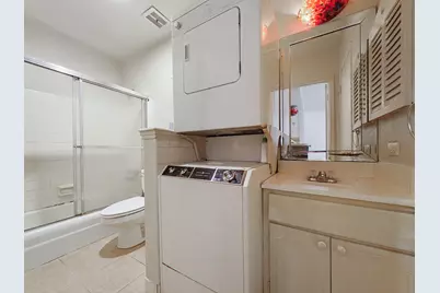 815 Wax Myrtle Lane #A, Houston, TX 77079 - Photo 20