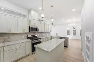 4208 Fox St, Houston, TX 77003 - Photo 10