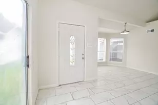 11818 Spring Grove Dr, Houston, TX 77099 - Photo 4