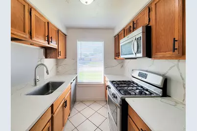 10102 Park Lane, La Porte, TX 77571 - Photo 14