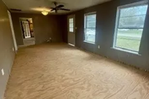 425 Carlton St, Brazoria, TX 77422 - Photo 2