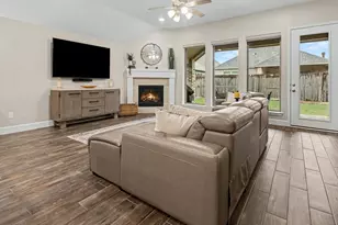 12322 Palmetto Dr, Mont Belvieu, TX 77523 - Photo 8