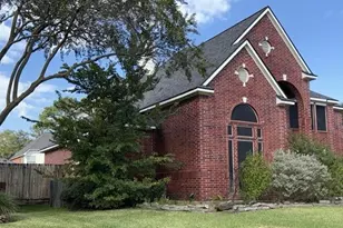 4115 Avalon Ln, Baytown, TX 77521 - Photo 10