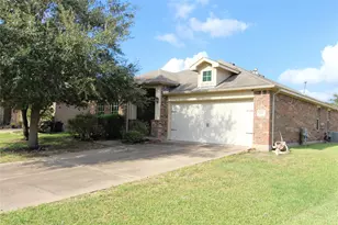 603 Honeysuckle Vine Dr, Rosenberg, TX 77469 - Photo 2