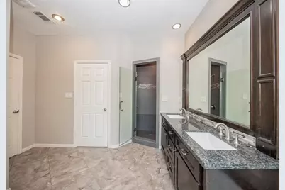 11527 Earley Forest Lane, Houston, TX 77043 - Photo 16