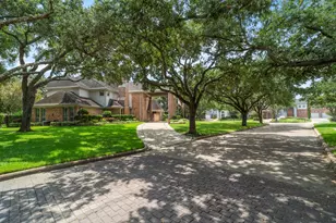 3 Regent Ct, Sugar Land, TX 77478 - Photo 46