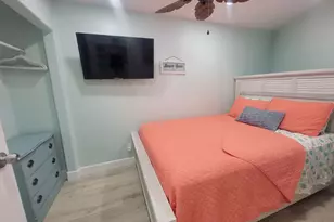 6102 Seawall Blvd, Galveston, TX 77551 - Photo 18