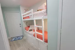 6102 Seawall Blvd, Galveston, TX 77551 - Photo 16