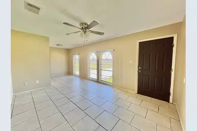 3021 Sycamore Avenue #10, Bay City, TX 77414 - Photo 2