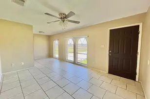 3021 Sycamore Ave, Bay City, TX 77414 - Photo 2