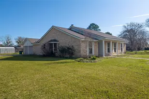 103 County Rd 313, Sweeny, TX 77480 - Photo 6