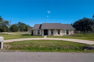 103 County Rd 313, Sweeny, TX 77480 - Photo 2