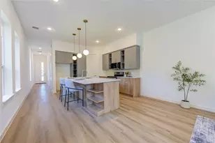 7118 Eastwood St, Houston, TX 77021 - Photo 8