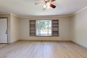 1501 13th St N, Texas City, TX 77590 - Photo 6