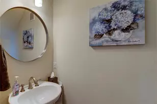 2216 Chenevert St, Houston, TX 77003 - Photo 18