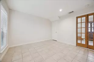 2626 Commonwealth St, Houston, TX 77006 - Photo 6