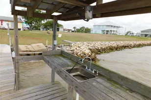 635 Marshall Johnson Ave S, Port Lavaca, TX 77979 - Photo 22