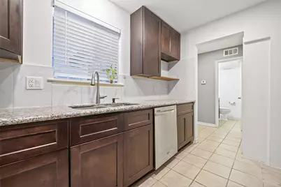 8310 Augustine Drive #B, Houston, TX 77036 - Photo 18