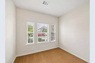 7534 Abbey Point Lane, Houston, TX 77049 - Photo 6
