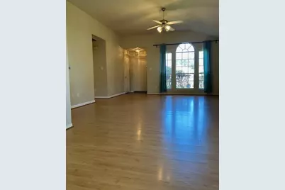 10451 N Fallen Bough Drive, Houston, TX 77041 - Photo 2