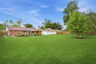 59 S Shamrock Ct, Lake Jackson, TX 77566 - Photo 24