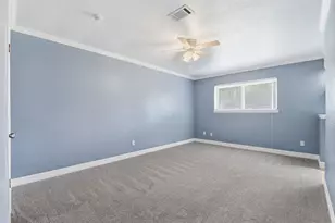 59 S Shamrock Ct, Lake Jackson, TX 77566 - Photo 12
