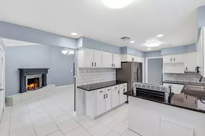 59 S Shamrock Court, Lake Jackson, TX 77566 - Photo 10