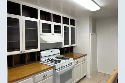 2104 Strand Street #4S, Galveston, TX 77550 - Photo 4