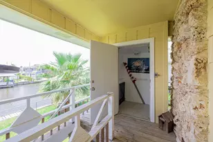 321 Ling St, Hitchcock, TX 77563 - Photo 10