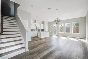 802 Berry Sage Ln, Houston, TX 77022 - Photo 4