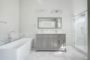 802 Berry Sage Ln, Houston, TX 77022 - Photo 16