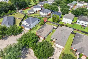 12907 Arnage Ln, Houston, TX 77085 - Photo 36