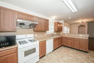 7839 Winding Creek View, Houston, TX 77072 - Photo 12