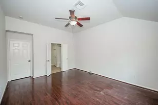 7839 Winding Creek View, Houston, TX 77072 - Photo 14