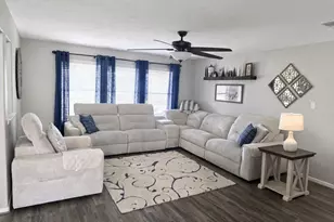 2301 Zavalla Dr, Deer Park, TX 77536 - Photo 4